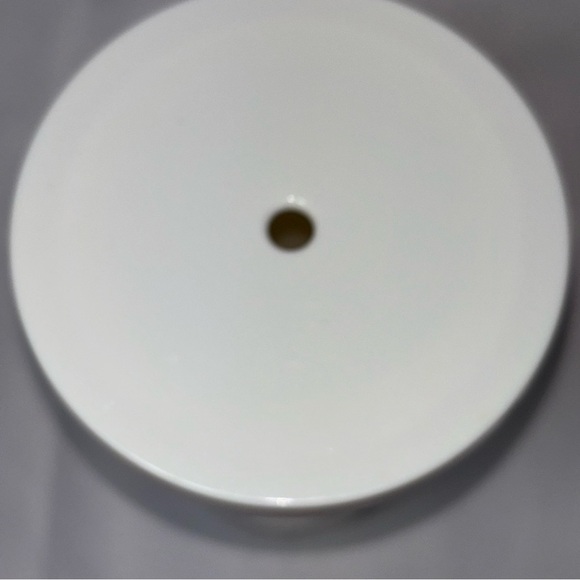 Kate Spade New York Miss to Mrs White 20 oz Tumbler White and Gold - Picture 5 of 9